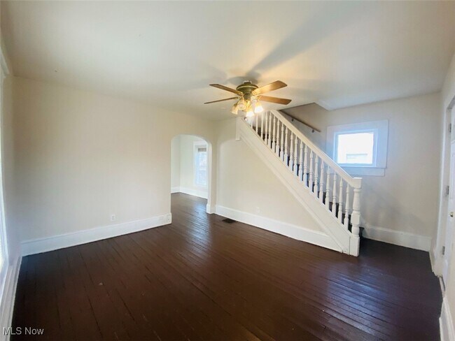 Building Photo - 1246 Edison Ave