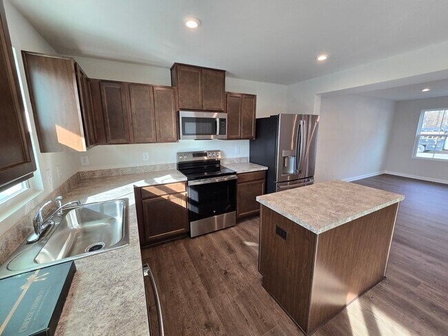 Foto del edificio - 5333 Canterbury Rdg Ct