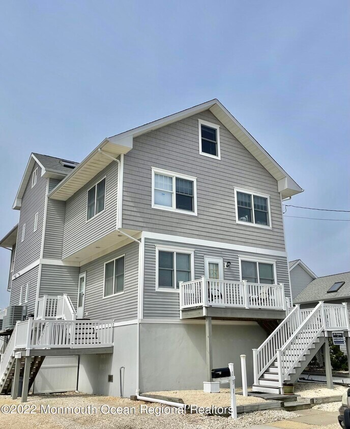 131 Randall Ave, Point Pleasant Beach, NJ 08742 House Rental in Point