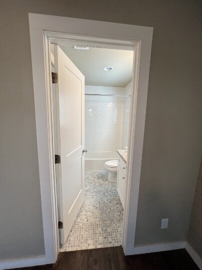 Building Photo - 300 W Dexter Dr