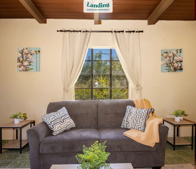 Foto del edificio - 722 N Palo Verde Blvd