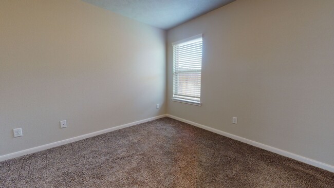 Building Photo - PRE-LEASING FOR AUGUST