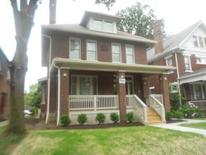 Building Photo - 211 E Lane Ave