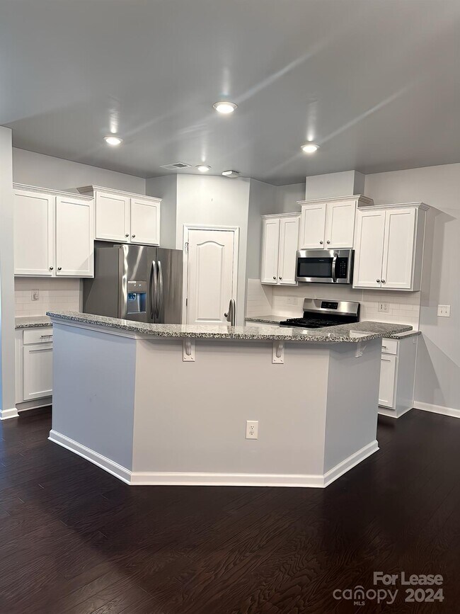 Building Photo - 109 Tigris Trl