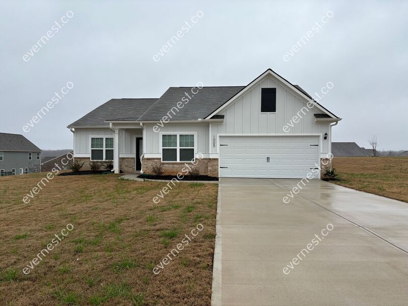 Primary Photo - 1005 Claas Wy