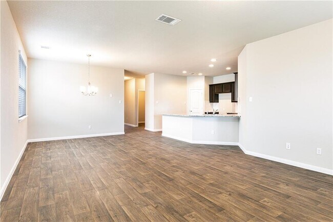 Building Photo - 121 Lullaby Dr