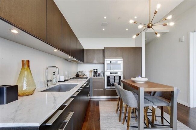 Building Photo - 210 Lavaca St