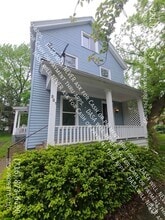 Building Photo - 221 Denver St