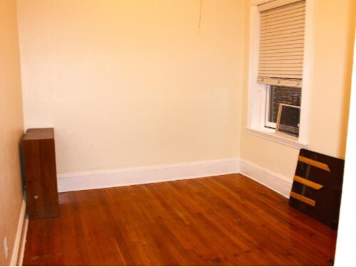 Foto del edificio - 463 Park Dr