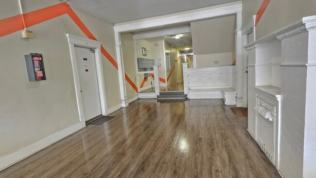 Photo - 743 S Burlington Ave Apartment