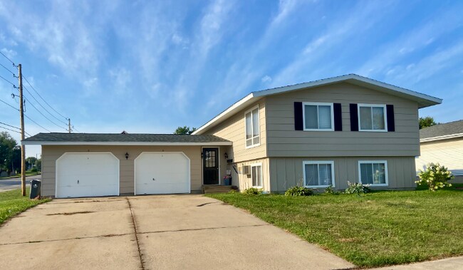 Foto del edificio - 3-5 27th Ave SW