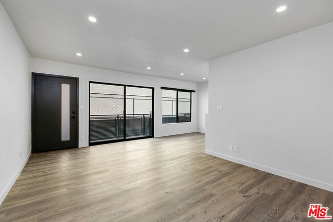 Building Photo - 3622 Keystone Av
