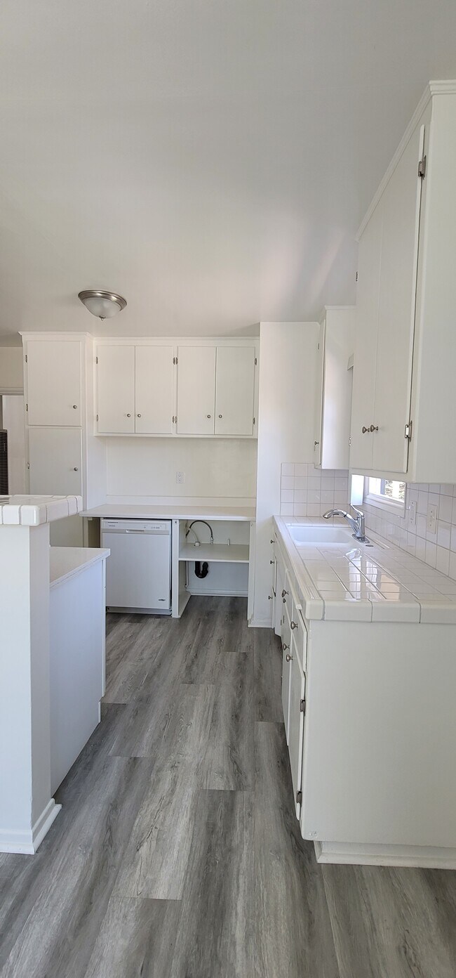 Foto del edificio - 25610 Oak St