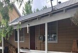 Primary Photo - 705 S River St