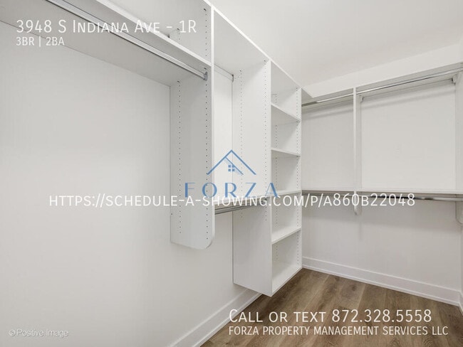 Building Photo - 3948 S Indiana Ave