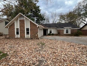 Building Photo - 1867 Tissington Dr