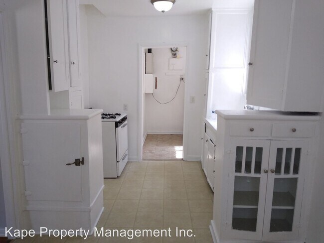 Foto del edificio - 530 N Sweetzer Ave