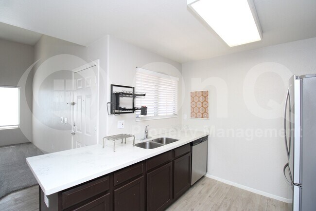 Foto del edificio - 11260 N 92nd St