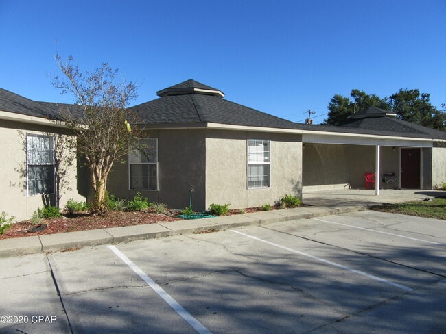 Building Photo - 1401 Gulf Ave