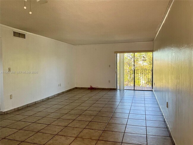 Foto del edificio - 1910 W 56th St