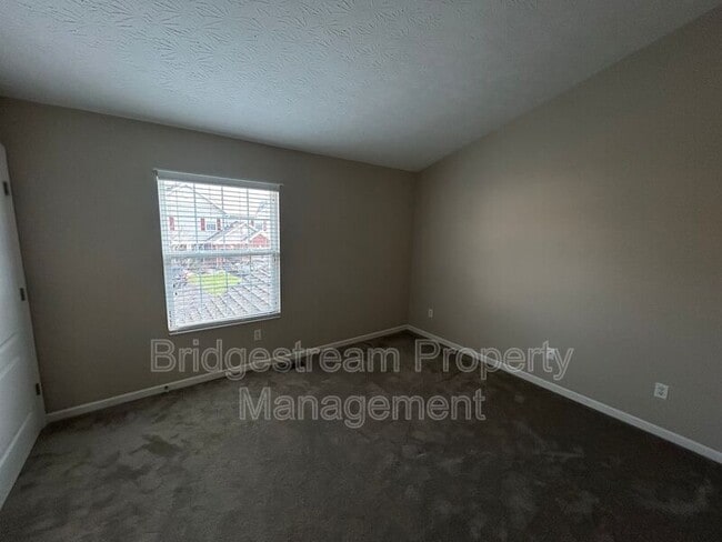 Building Photo - 4359 Straight Arrow Rd