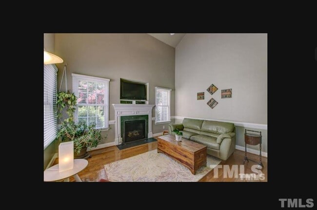 Building Photo - 217 Old Grove Ln