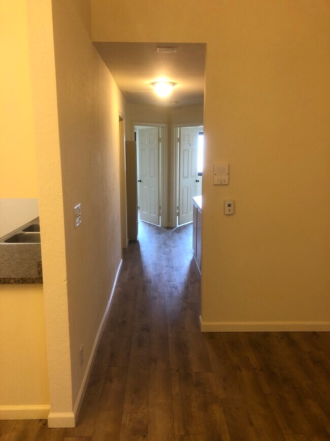 Foto del edificio - 8715 Ramsgate Ave