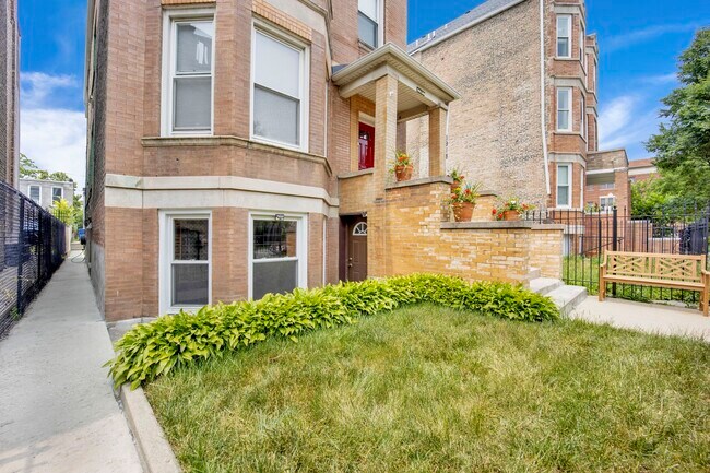 Foto del edificio - 1918 S Albany Ave