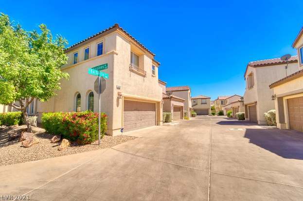 Foto del edificio - 1032 Big Oak Flat Ct