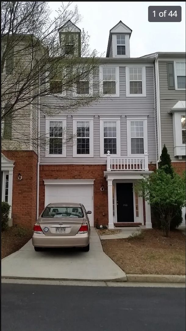 Building Photo - Spectacular Lake View Townhome in Alpharetta – 3 Bedrooms + Office | Available July 1, 2026