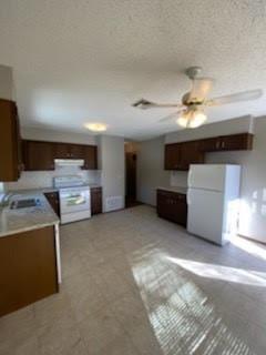 Foto del edificio - 1220 Sequoyah St