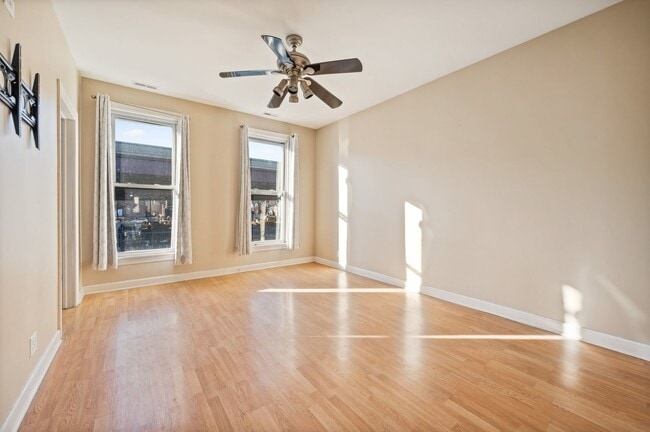 Building Photo - 1815 S Ruble St