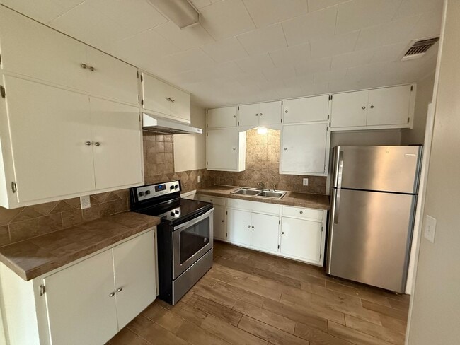 Building Photo - Affordable 3 bedroom home AVAILABLE NOW!