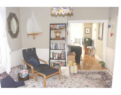 Foto del edificio - 128 Hillside Ave