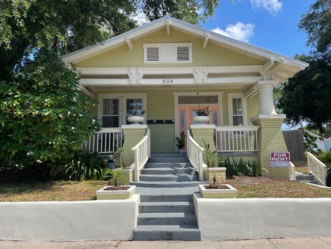 Building Photo - 934 E 11th Ave