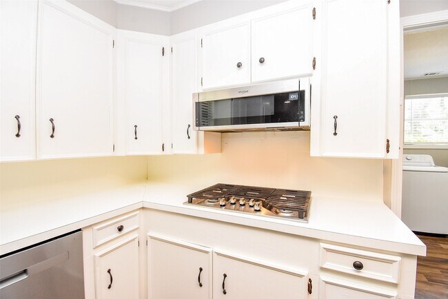 Foto del edificio - 1119 Edgewood Dr