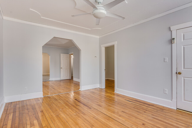 Foto del edificio - 1739 N Rockwell St