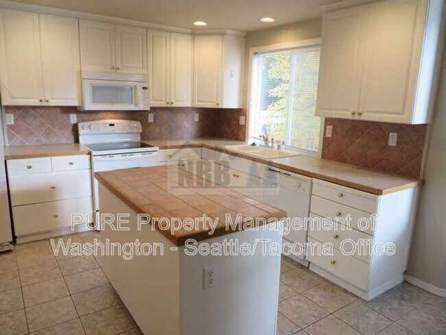 Foto del edificio - 18809 104th Ave E