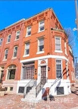 Building Photo - 302 W State St