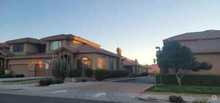 Building Photo - 16820 E La Montana Dr