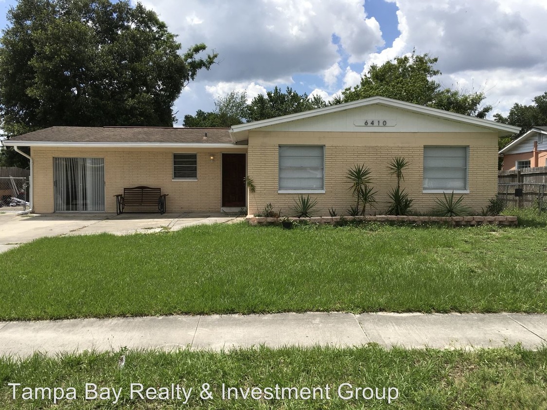 Foto principal - 3 br, 2 bath House - 6410 Sawyer Rd