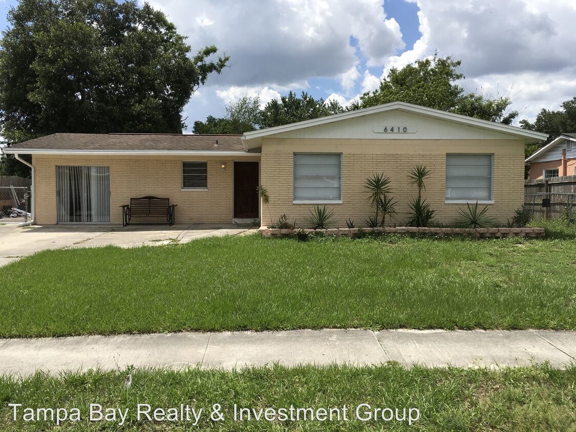Primary Photo - 3 br, 2 bath House - 6410 Sawyer Rd