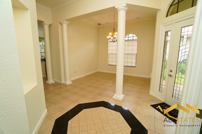 Building Photo - 9404 San Jose Blvd