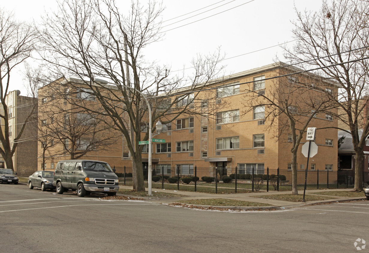Primary Photo - 2201-2207 W Highland Ave