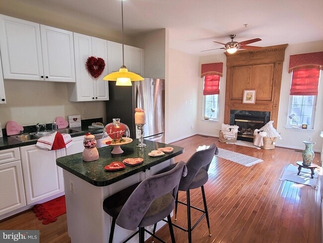 Building Photo - 164 Tilden Way