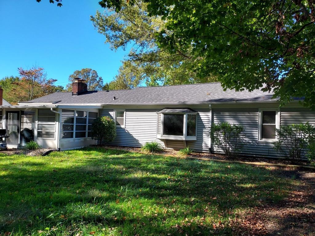 Primary Photo - 8785 Usher Rd
