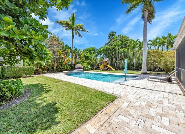 Foto del edificio - 6611 SW 63rd Ave