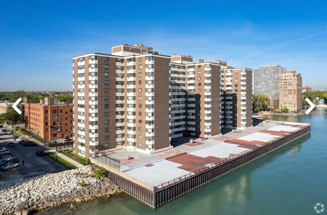 Foto del edificio - Lake Terrace Condominiums