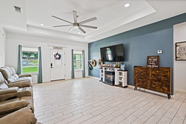 Foto del edificio - 204 Shadow Mountain Dr