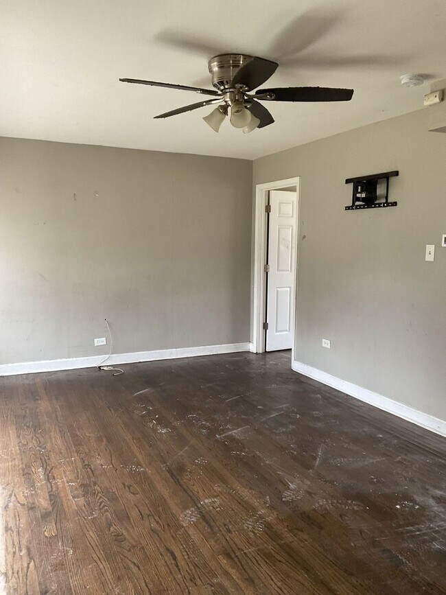 Foto del edificio - 16750 Orchard Ridge Ave